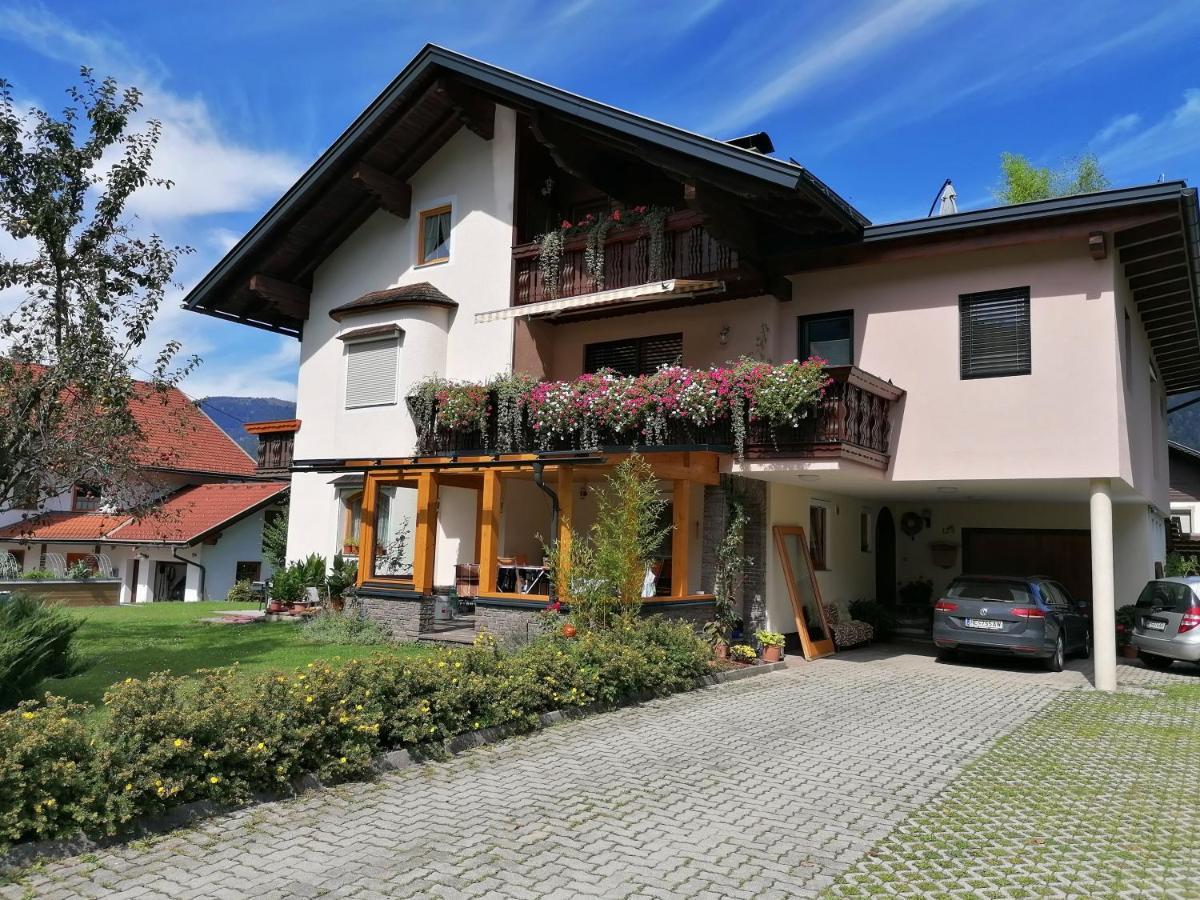 Nikolaus Und Evelyn Astner, Ferienwohnungen Tröpolach Exteriör bild